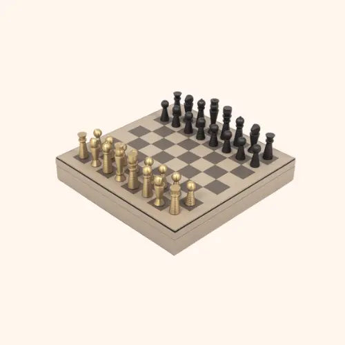 https://winecarer.com/cdn/shop/files/Pinetti---Chess-Set-Pinetti-1683048811.png?v=1683048840