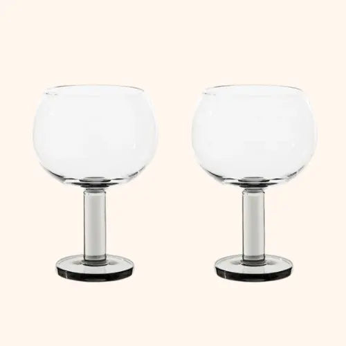 https://winecarer.com/cdn/shop/files/Tom-Dixon---Puck-Balloon-Glasses-x2-Tom-Dixon-1683143062_5494aad8-3960-41d3-b298-793d448aab79.png?v=1683225781